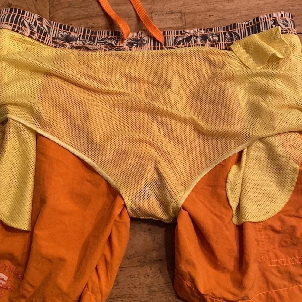 Tommy Bahama Relaxed Swim Trunks – Men’s Size M – Orange